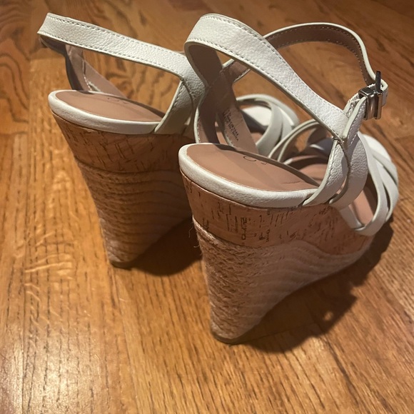 White Cork Wedges - Picture 3 of 5